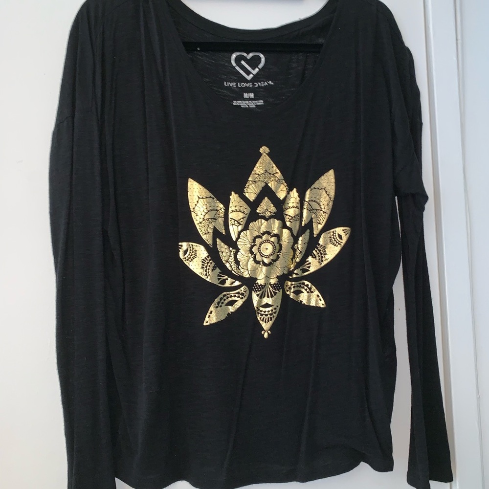 Lotus flower long sleeved